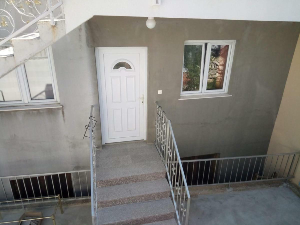 Apartmani Maris Трогир Екстериор снимка
